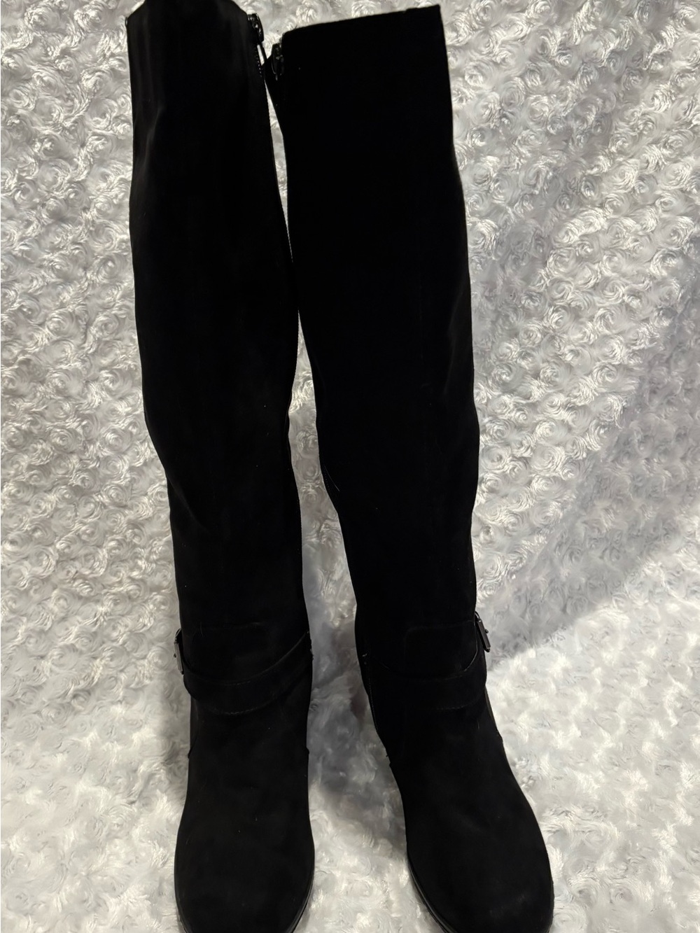 Black Knee-High Wedge Boots - Women - Picture 4 of 8